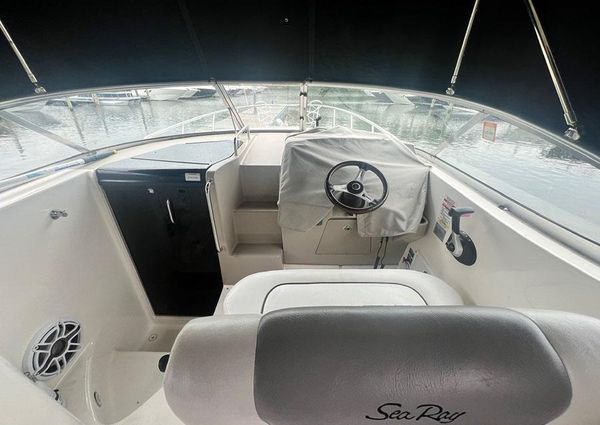 Sea Ray 280 Sundancer image