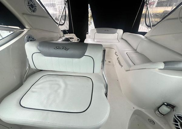 Sea Ray 280 Sundancer image