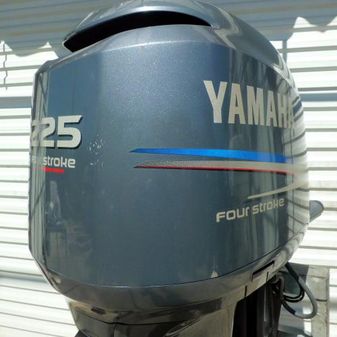 Yamaha F225hp 25 inch Shaft, EFI 4-Stroke image