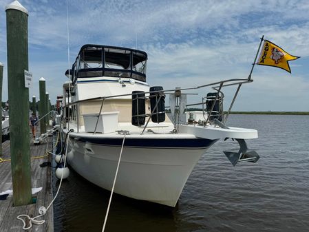 Hatteras 43 Motor Yacht image