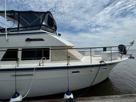 Hatteras 43 Motor Yacht image