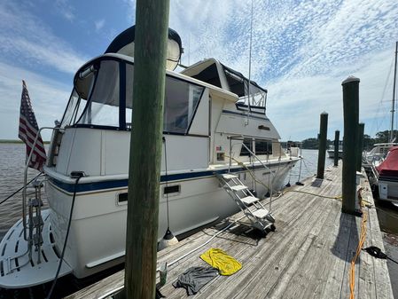 Hatteras 43 Motor Yacht image