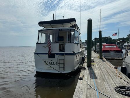 Hatteras 43 Motor Yacht image