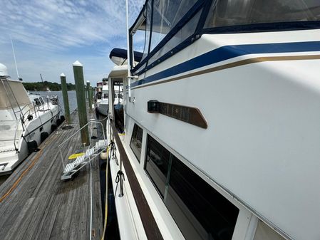 Hatteras 43 Motor Yacht image