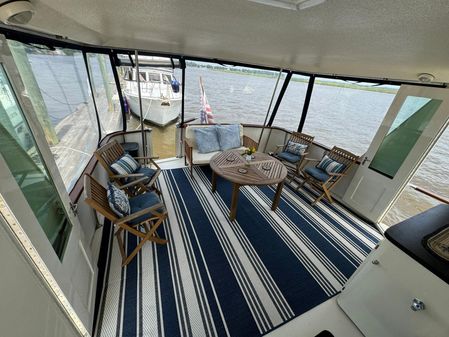 Hatteras 43 Motor Yacht image