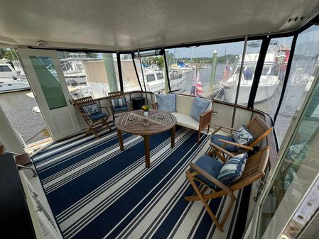 Hatteras 43 Motor Yacht image