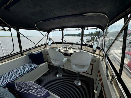 Hatteras 43 Motor Yacht image