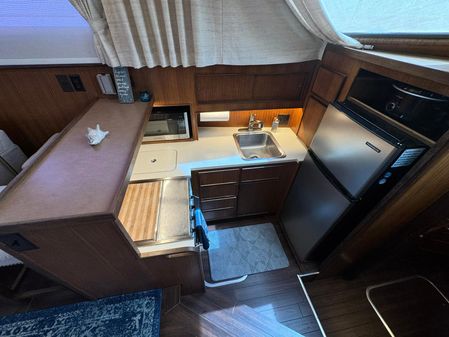 Hatteras 43 Motor Yacht image