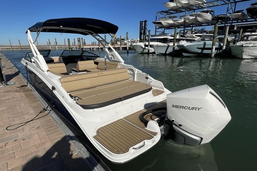 Sea Ray 270 SDX OB image