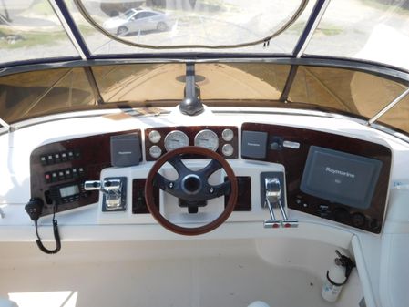 Regal 4080 Sportyacht image