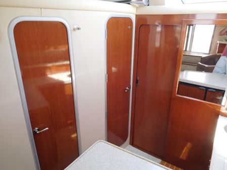 Regal 4080 Sportyacht image