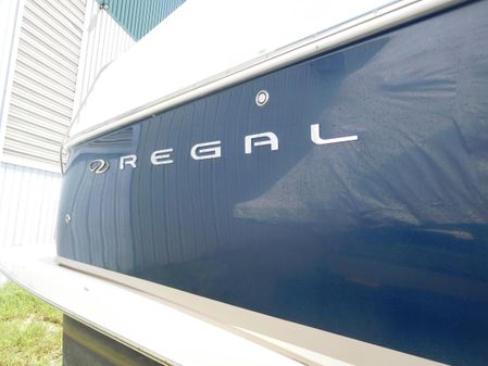 Regal 4080 Sportyacht image