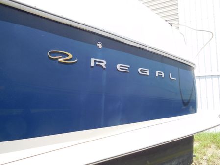 Regal 4080 Sportyacht image