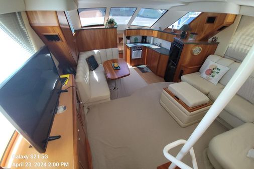 Silverton 392 Motor Yacht image