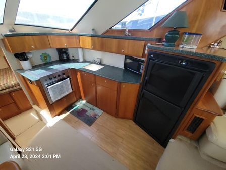 Silverton 392 Motor Yacht image