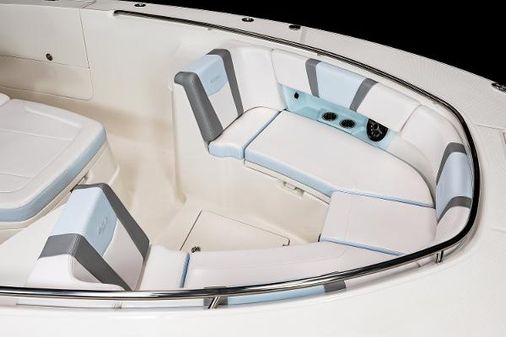 Robalo R360-CENTER-CONSOLE image