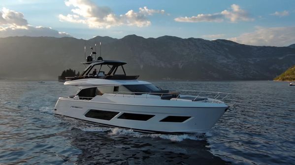 Ferretti Yachts 720 image