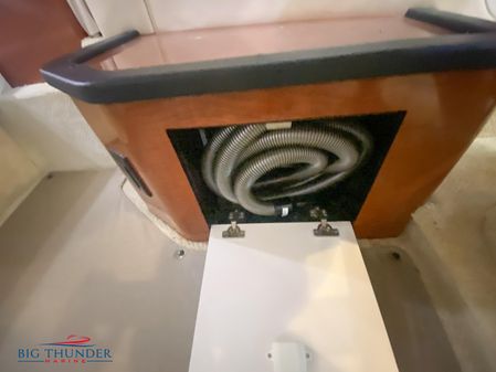 Sea Ray 340 Sundancer image