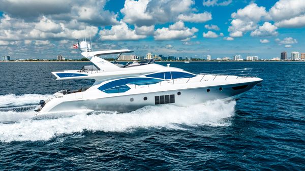 Azimut 70FLY