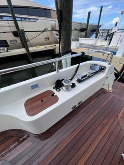 Uniesse 65 MY image