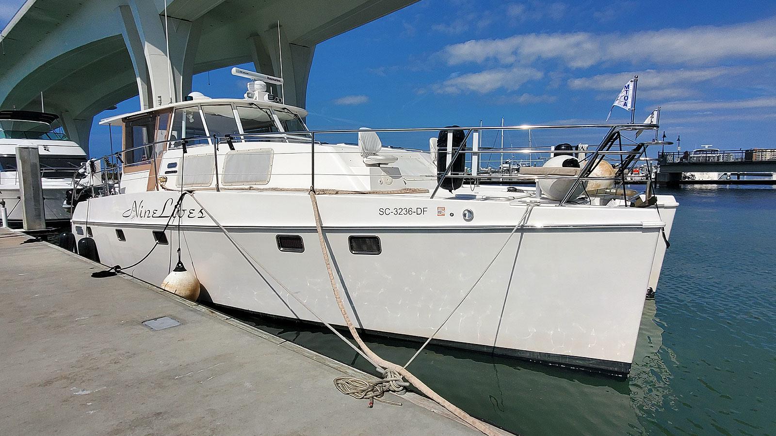 2012-endeavour-44-trawlercat-