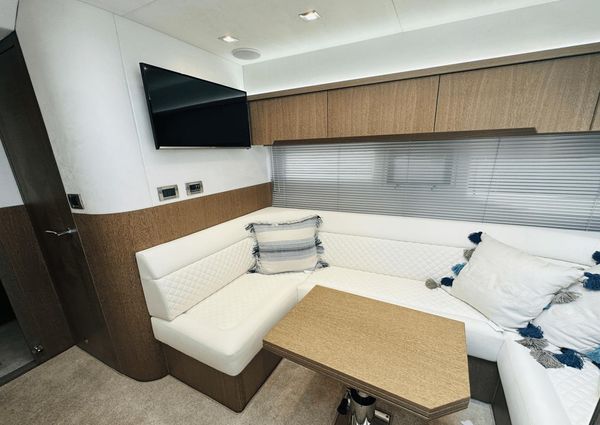 Galeon 485 HTS image