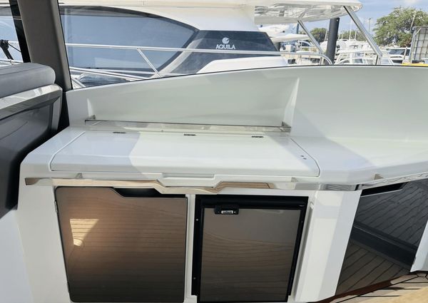 Galeon 485 HTS image