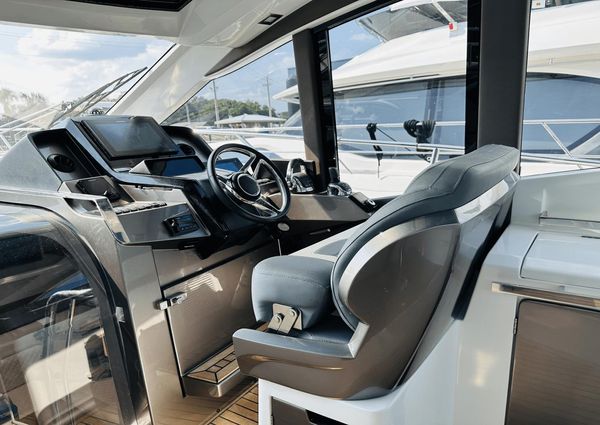 Galeon 485 HTS image