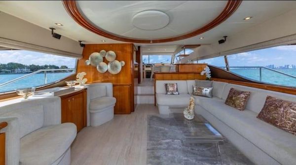 Ferretti Yachts 680 image