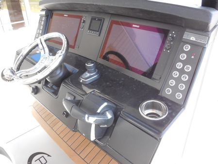 Robalo R360-CENTER-CONSOLE image