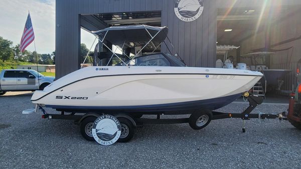 Yamaha Boats SX220 