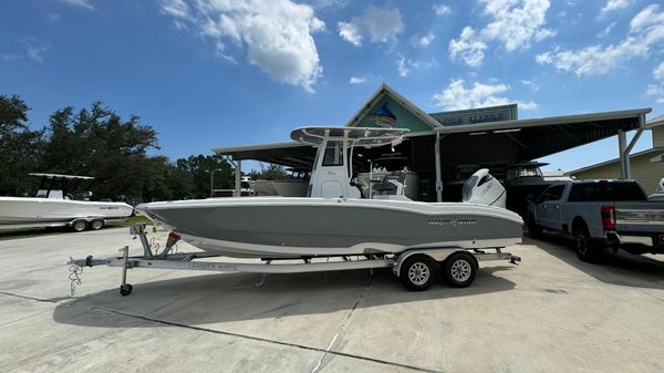 NauticStar 251 Hybrid 