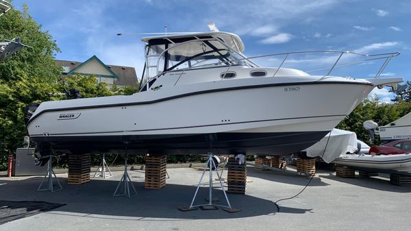 Boston Whaler 305 Conquest 