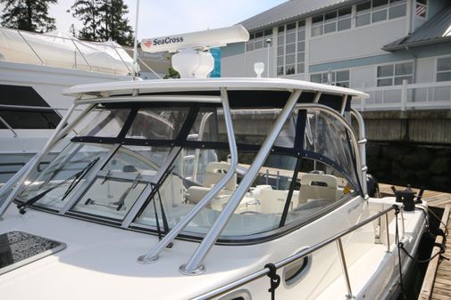 Boston Whaler 305 Conquest image