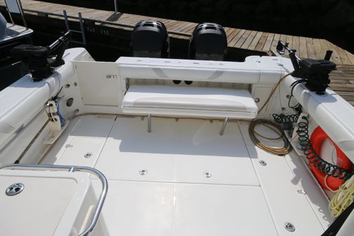 Boston Whaler 305 Conquest image