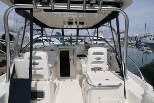 Boston Whaler 305 Conquest image