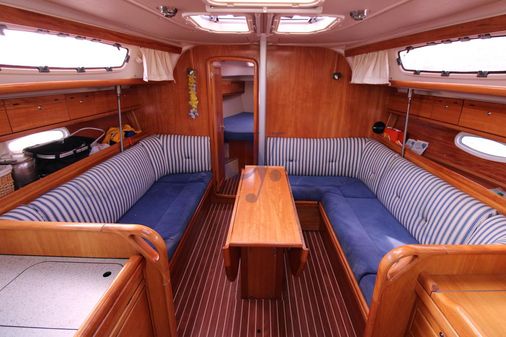 Bavaria 38 Cruiser image