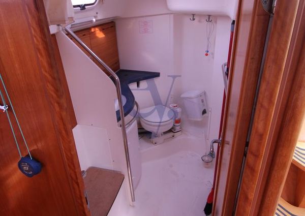 Bavaria 38 Cruiser image