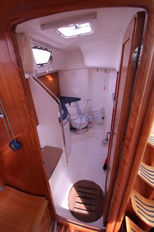 Bavaria 38 Cruiser image