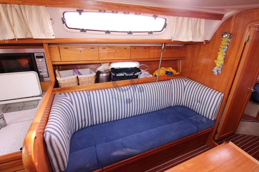 Bavaria 38 Cruiser image