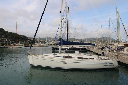 Bavaria 38 Cruiser image