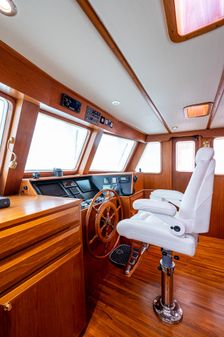 DeFever Euro Pilothouse image