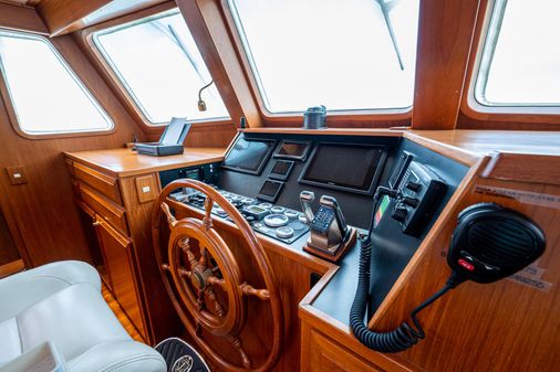 DeFever Euro Pilothouse image