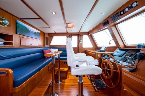 DeFever Euro Pilothouse image