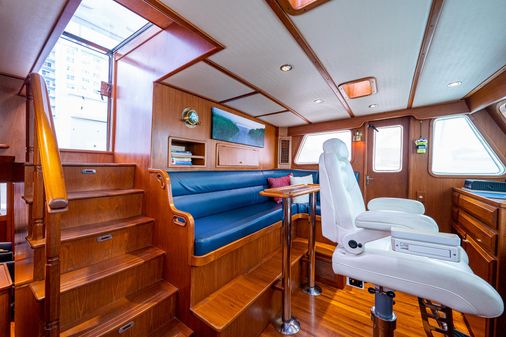 DeFever Euro Pilothouse image