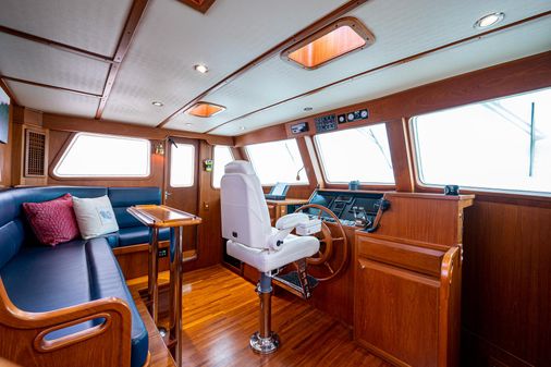 DeFever Euro Pilothouse image