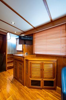 DeFever Euro Pilothouse image