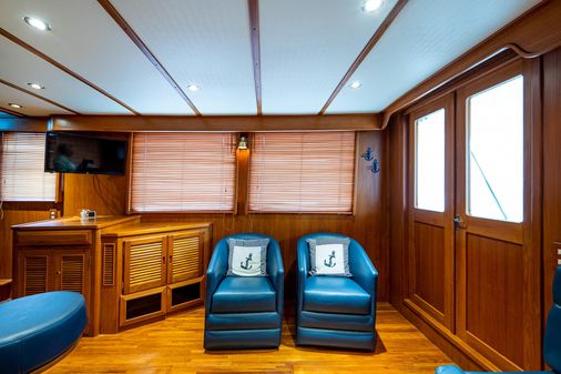 DeFever Euro Pilothouse image