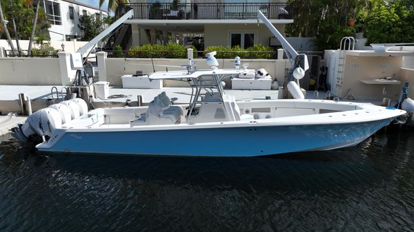 SeaVee 390B Open 