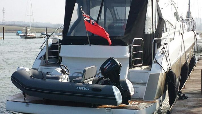 Brig Falcon Tender 330 - main image